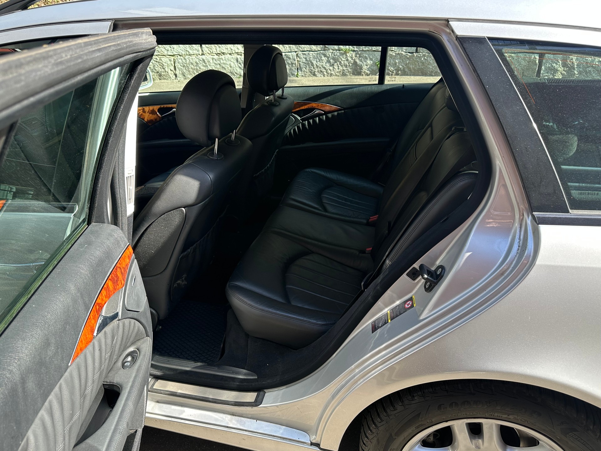MERCEDES-BENZ E 200 Kompressor Elégance-image-13
