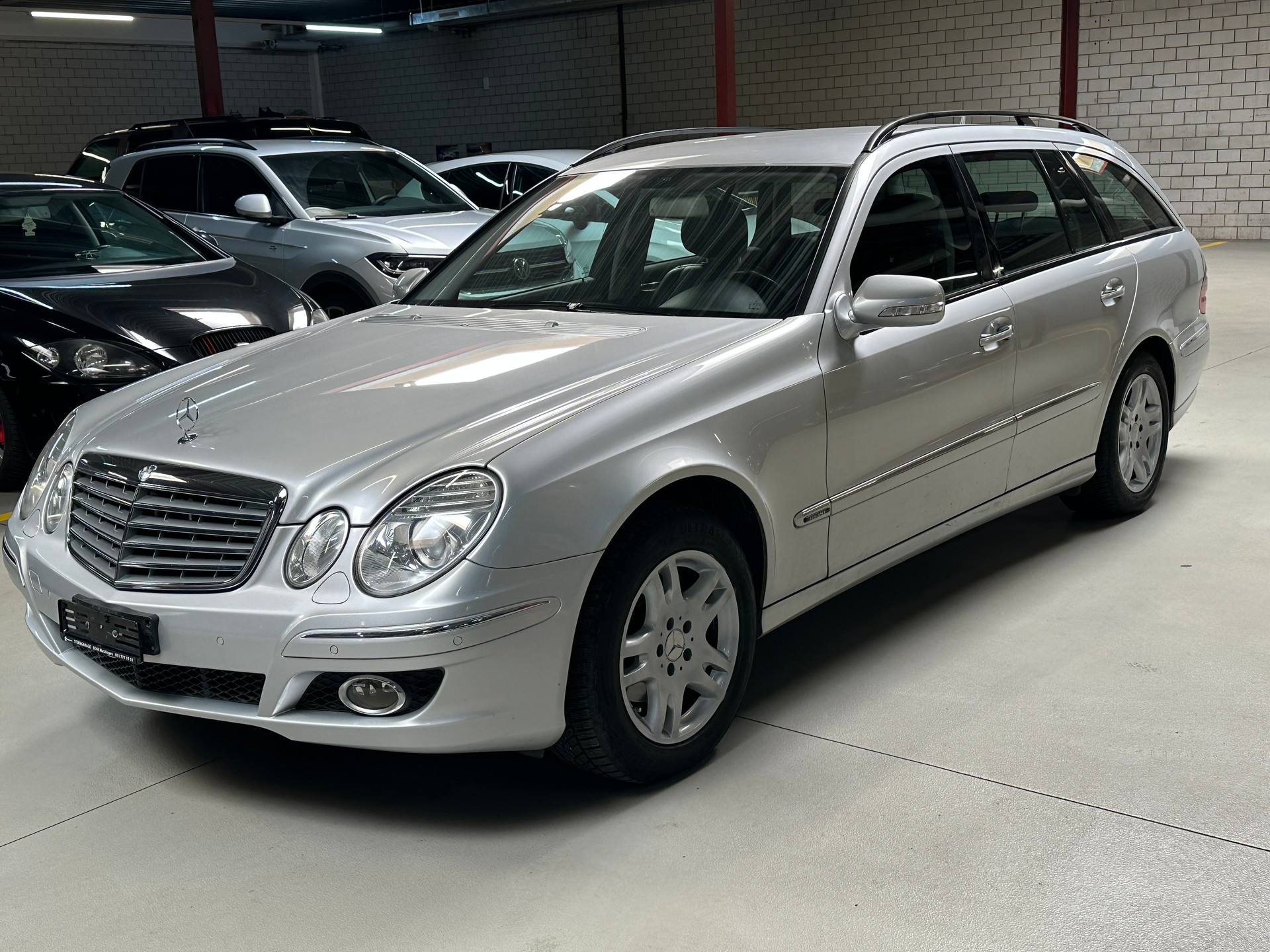 MERCEDES-BENZ E 200 Kompressor Elégance