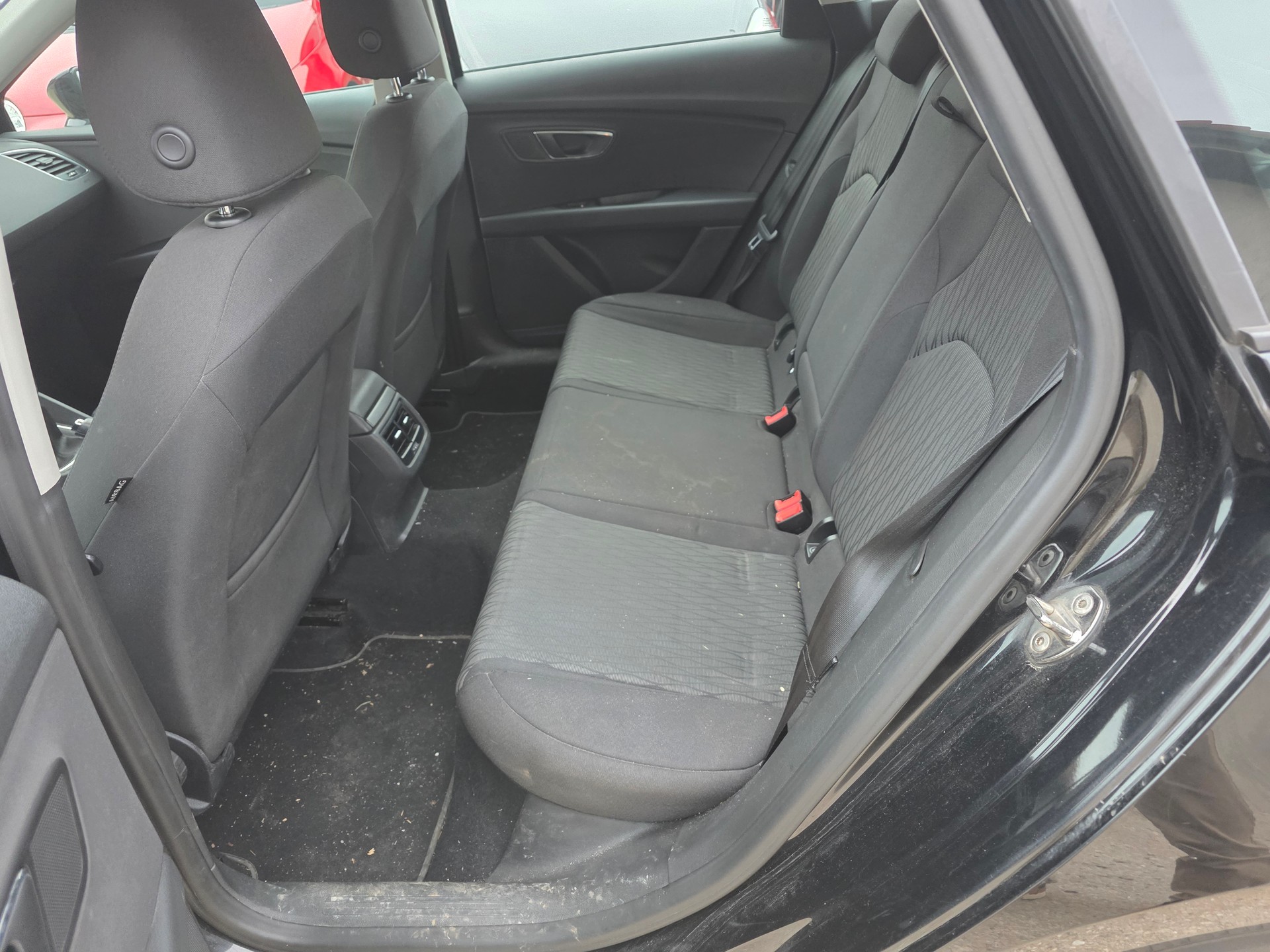 SEAT Leon ST 1.4 TSI Style-image-11