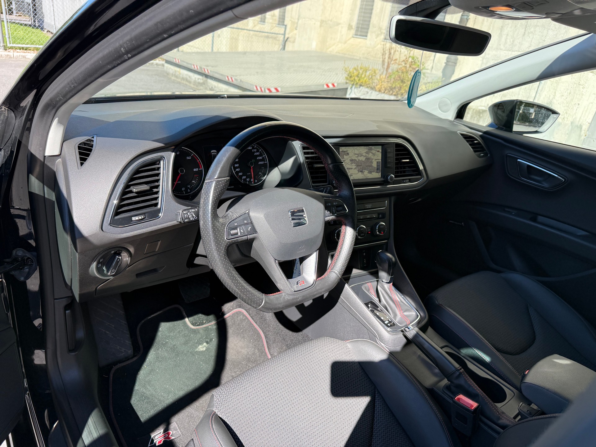 SEAT Leon ST 2.0 TDI FR DSG-image-5