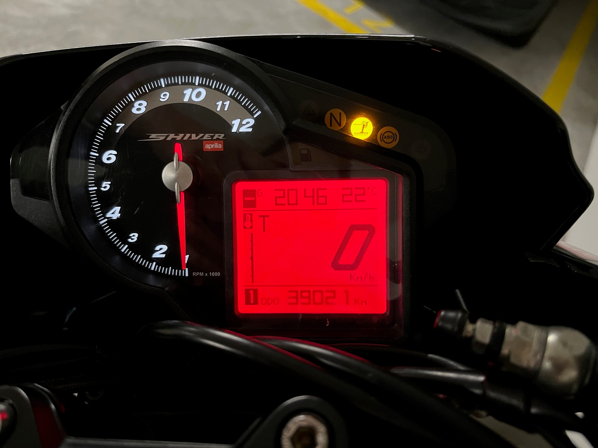 APRILIA SL 750 Shiver ABS-image-5