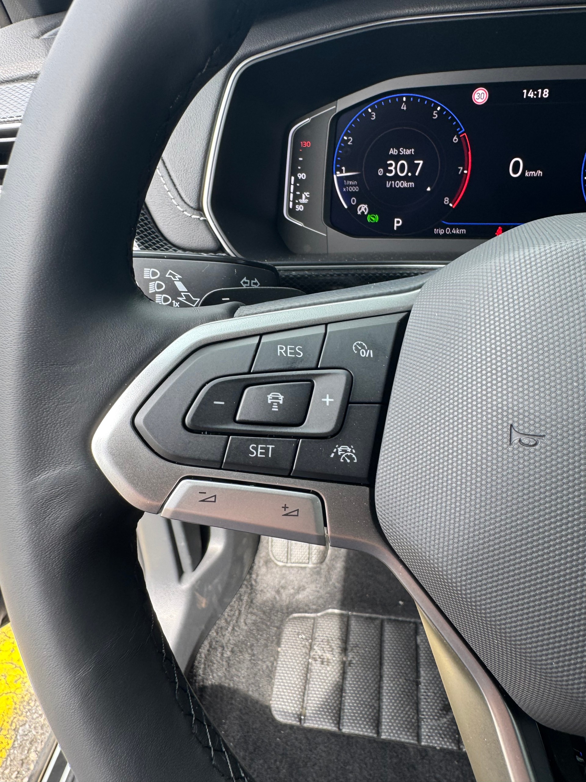 VW T-Cross 1.5 TSI EVO ACT R-Line Aussen und Innen DSG 150 PS mit 39 % Rabatt !-showroom-element-3