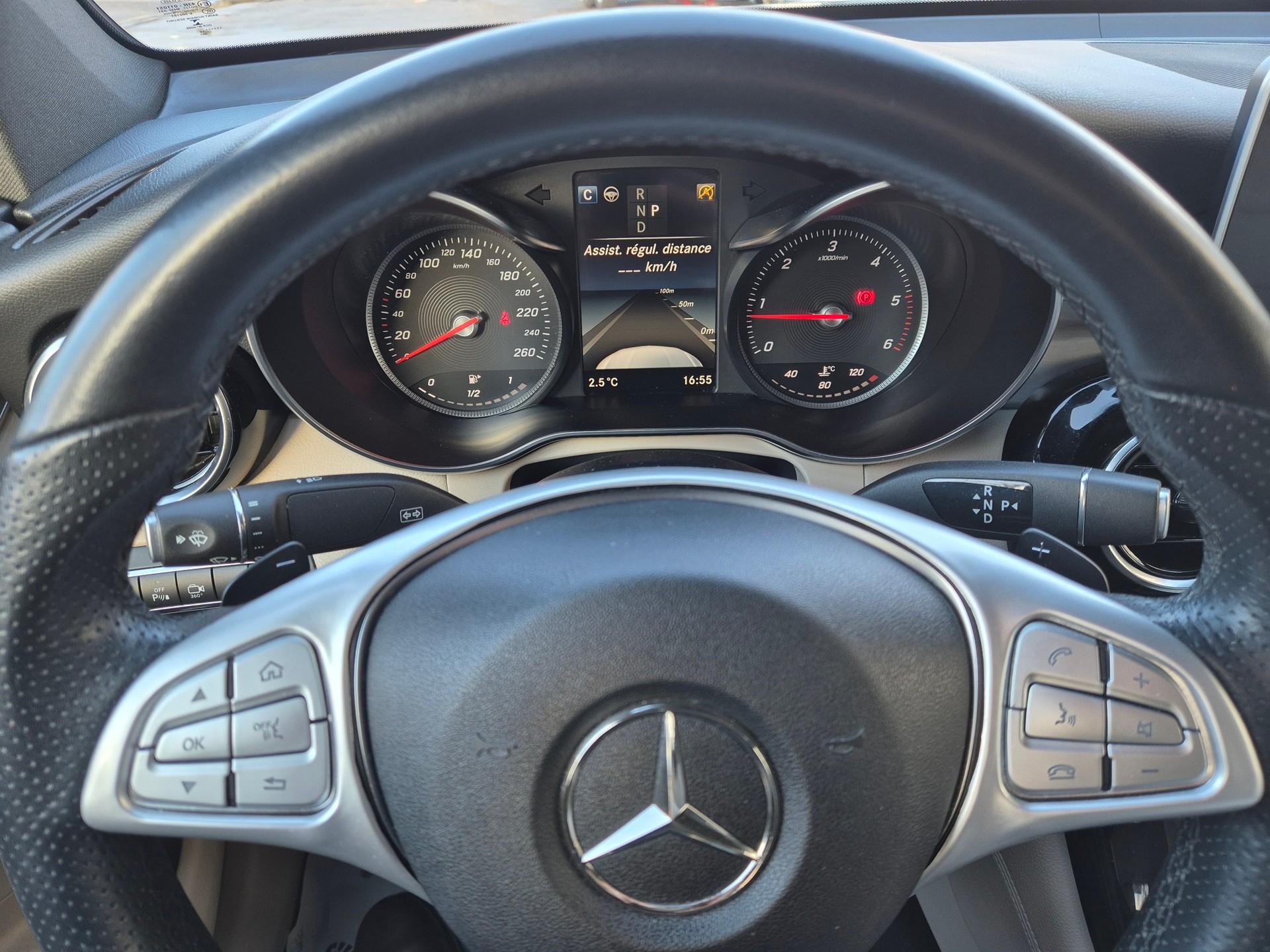 MERCEDES-BENZ GLC Coupé 250 d AMG Line 4Matic 9G-Tronic-image-19