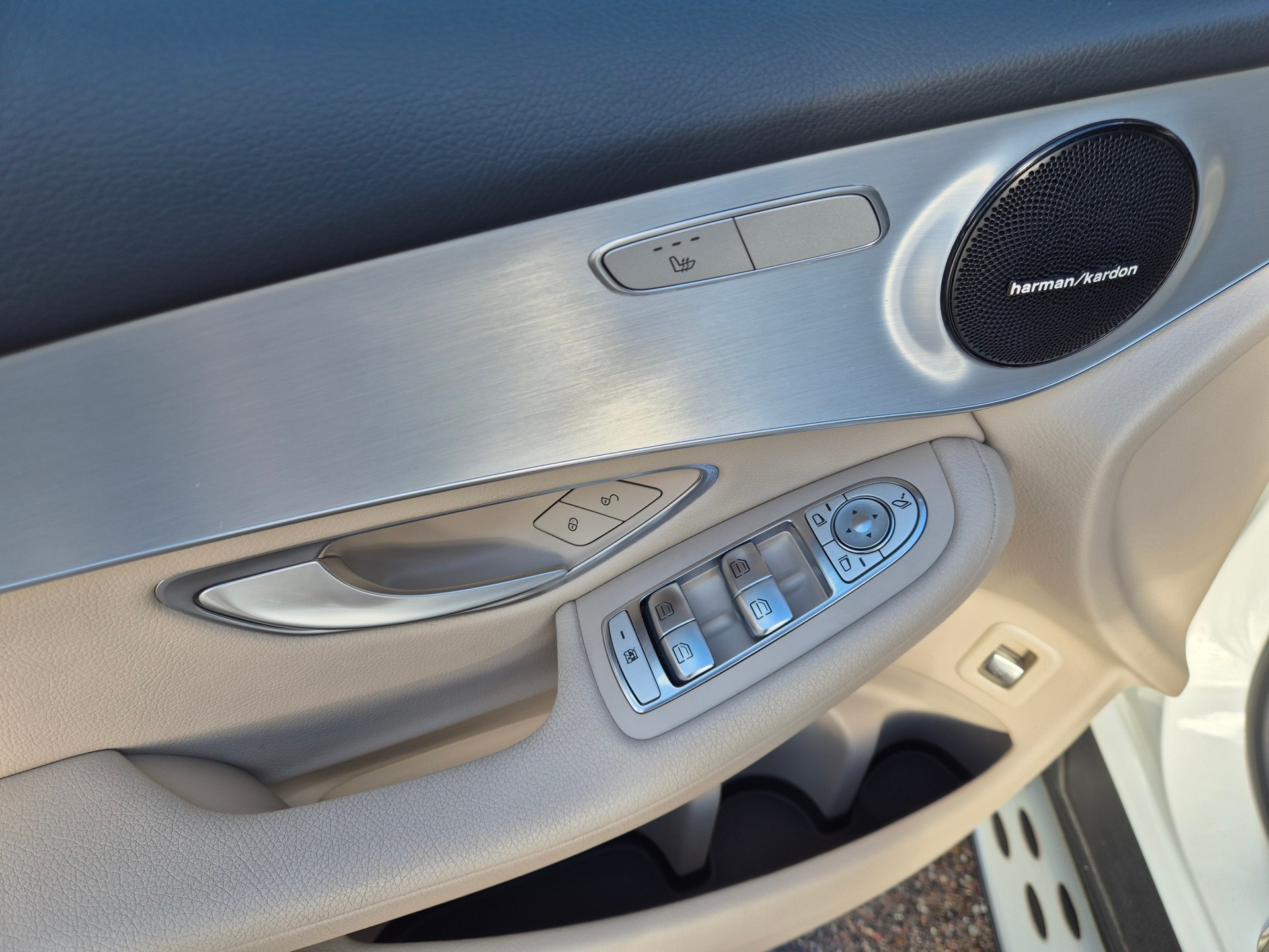 MERCEDES-BENZ GLC Coupé 250 d AMG Line 4Matic 9G-Tronic-image-10