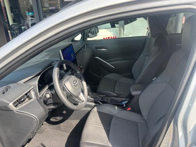 TOYOTA Corolla Cross 2.0 HSD Trend AWD-i-image-8