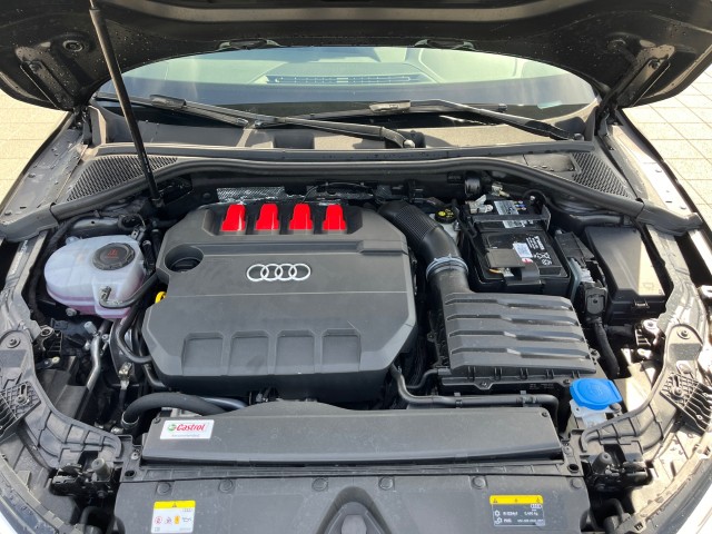 AUDI S3 Sportback 2.0 TFSI quattro S-tronic-image-19