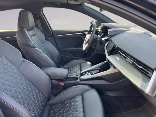 AUDI S3 Sportback 2.0 TFSI quattro S-tronic-image-16