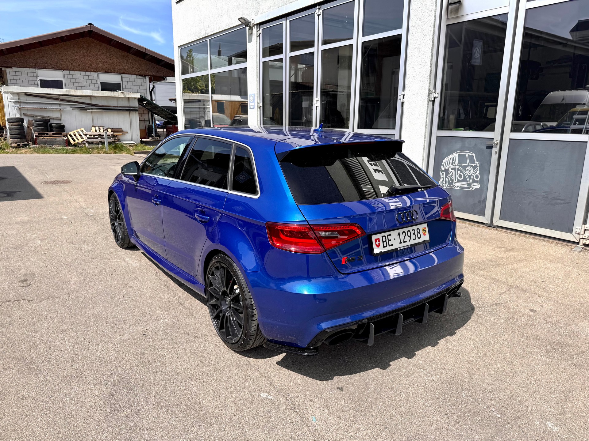 AUDI RS3 2.5 TSI quattro S-tronic-image-1