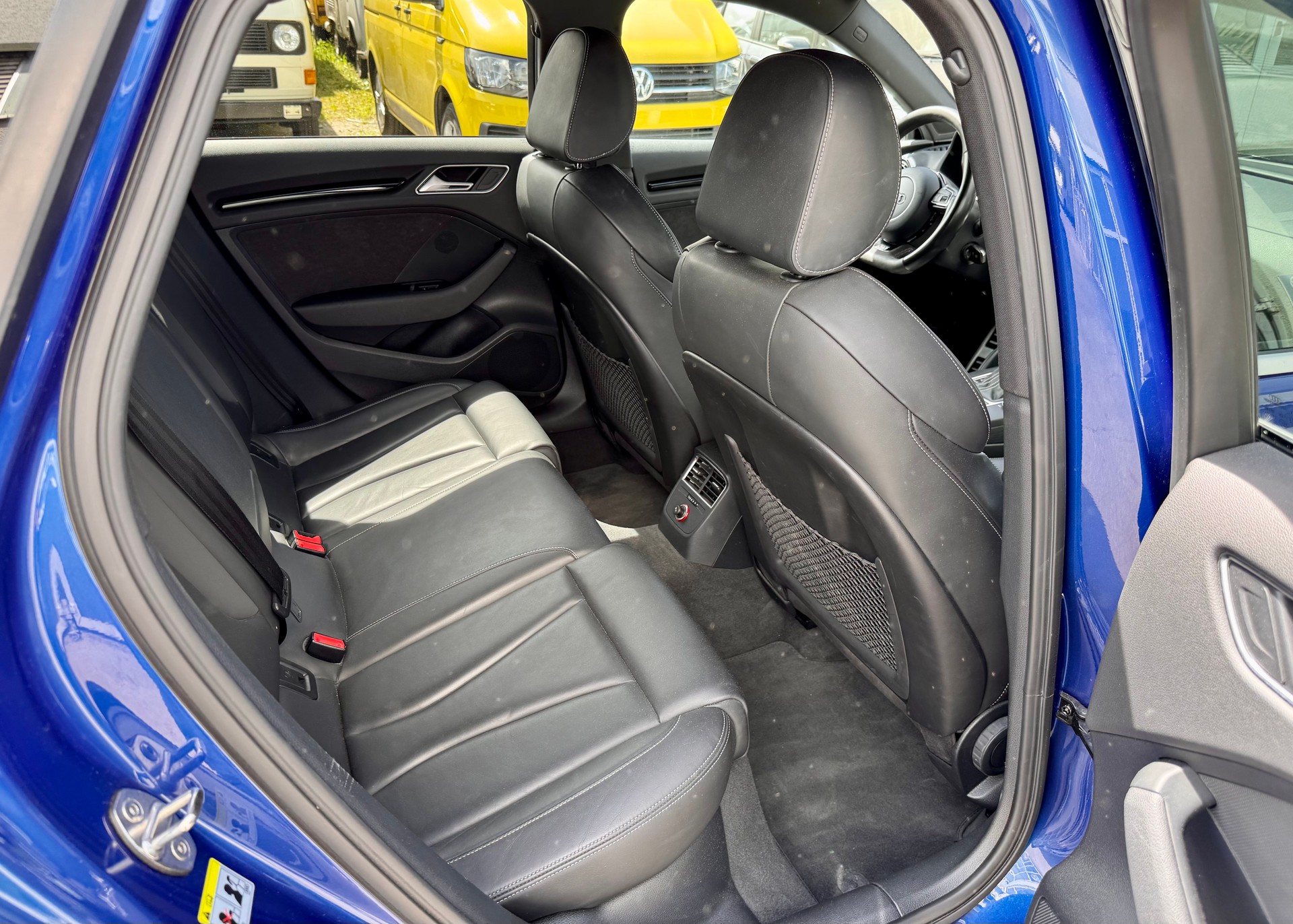 AUDI RS3 2.5 TSI quattro S-tronic-image-9