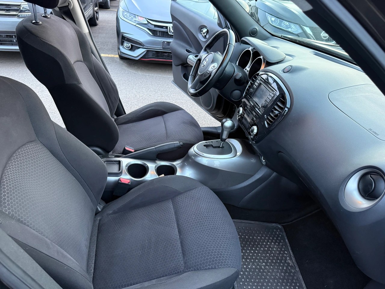 NISSAN Juke 1.6 DIG-T tekna 4x4 Xtronic M-CVT-image-19