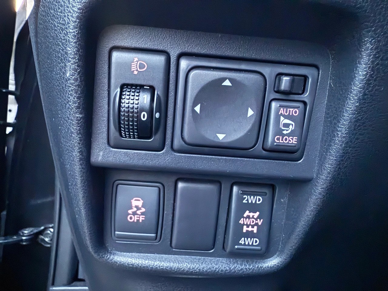 NISSAN Juke 1.6 DIG-T tekna 4x4 Xtronic M-CVT-image-26