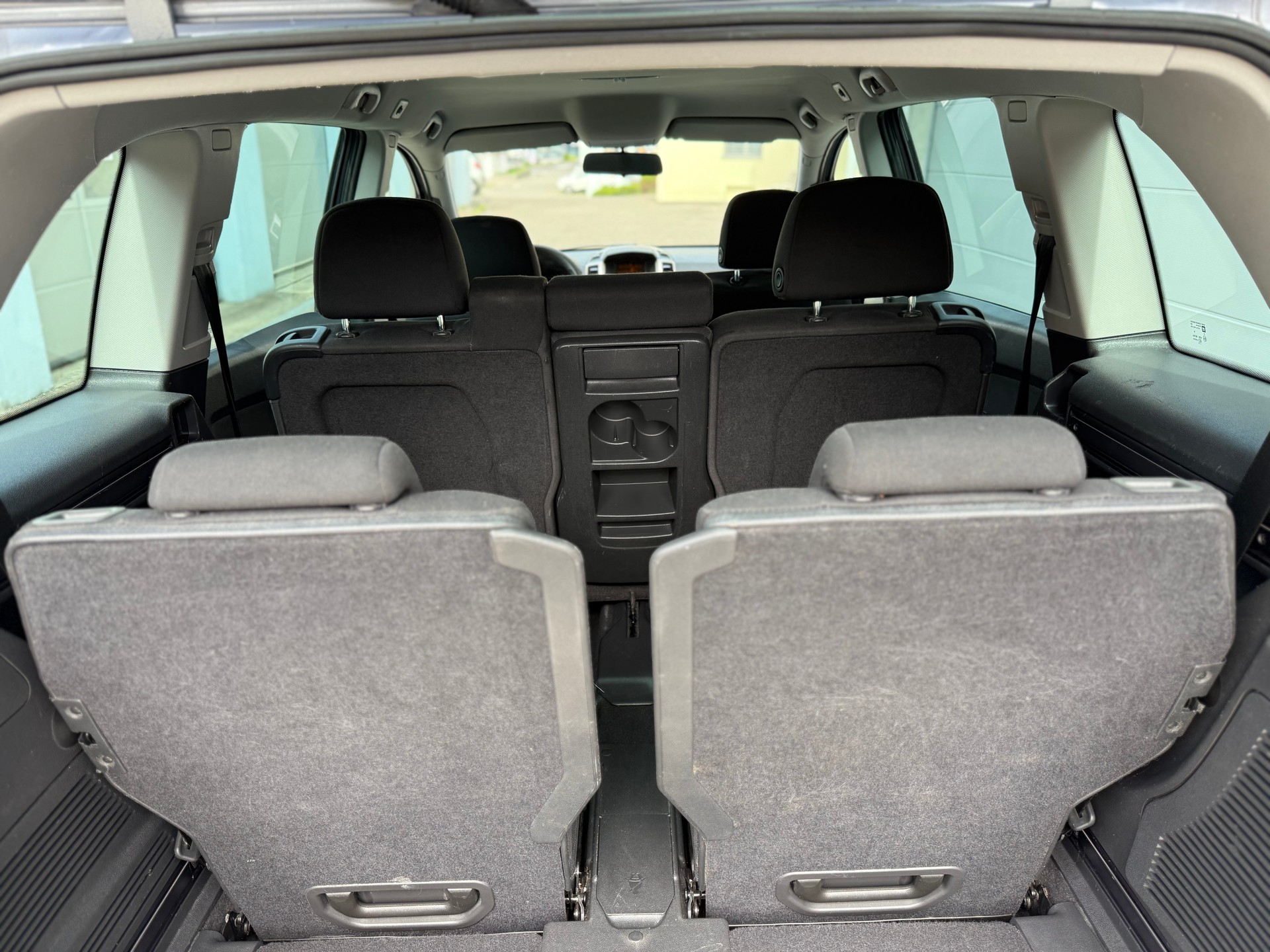 OPEL Zafira 2.2i 16V Enjoy Automatic-image-24