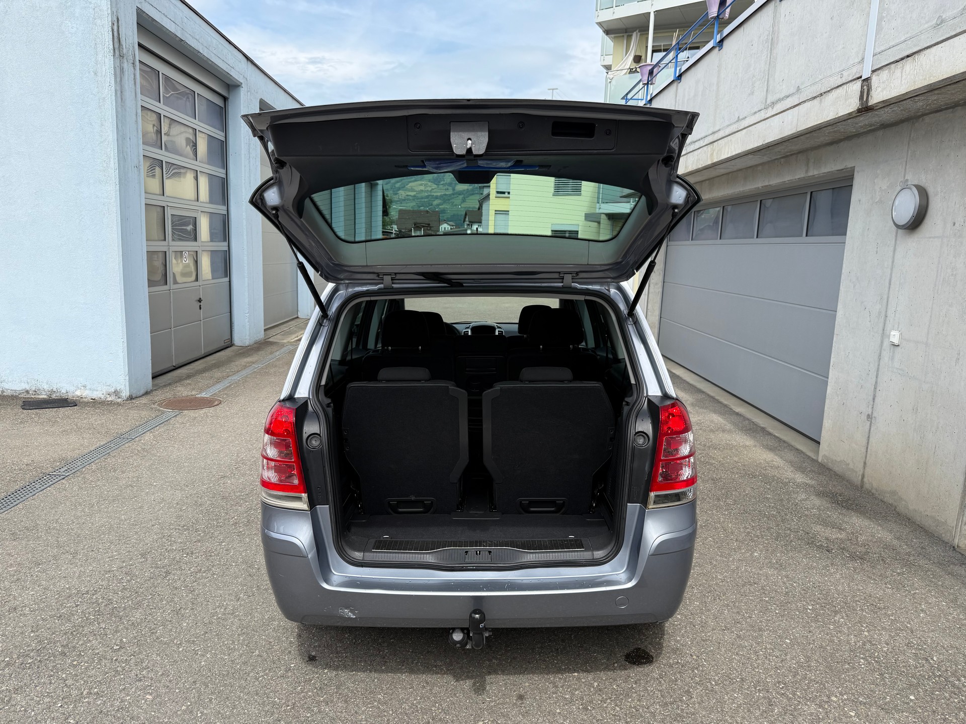 OPEL Zafira 2.2i 16V Enjoy Automatic-image-25
