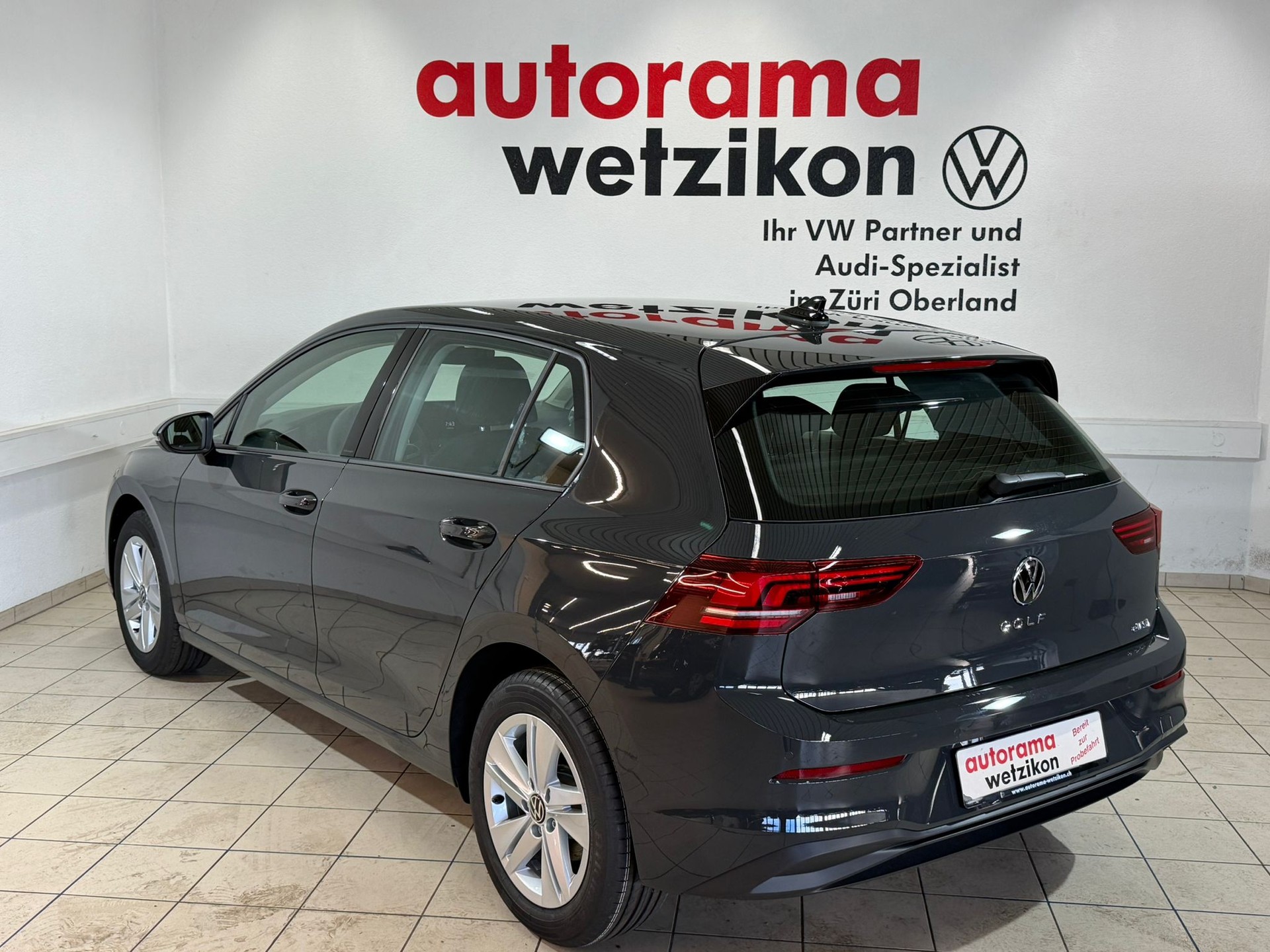VW Golf 1.5 e TSI mHEV Basis DSG-showroom-element-2