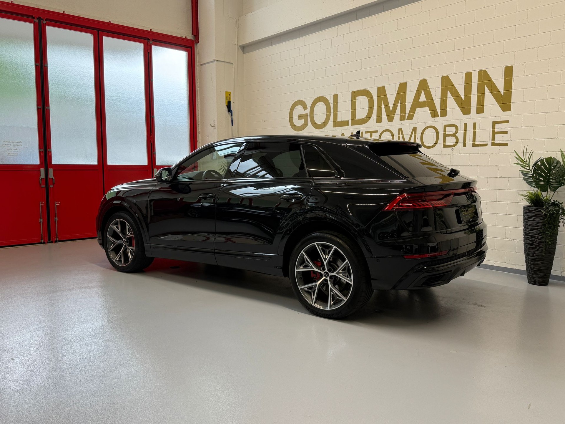 AUDI Q8 50 TDI quattro tiptronic-showroom-element-1