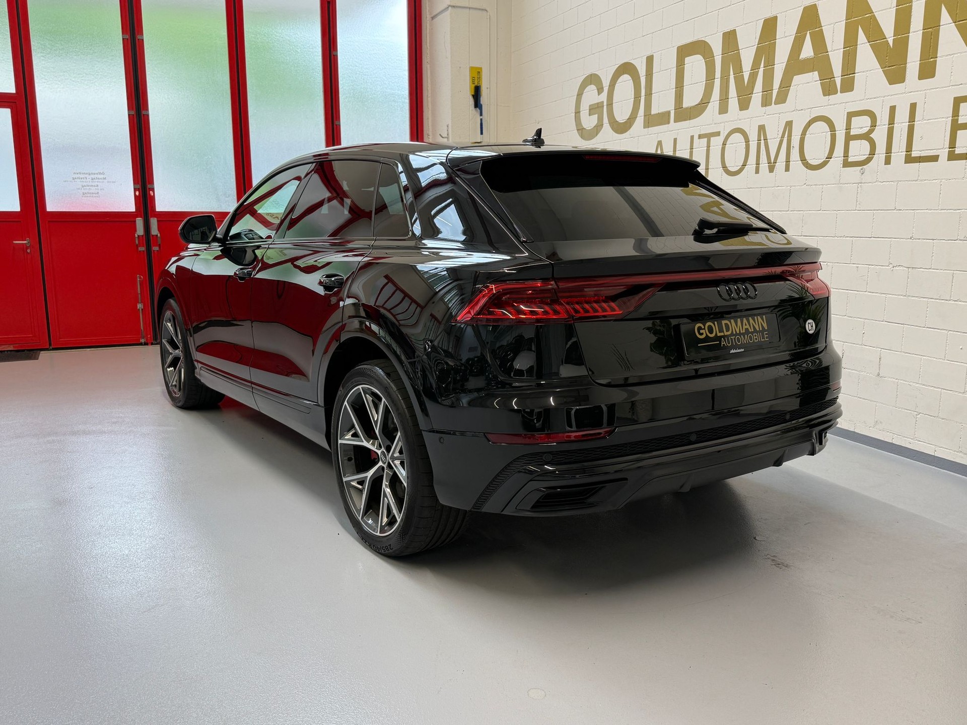 AUDI Q8 50 TDI quattro tiptronic-showroom-element-2