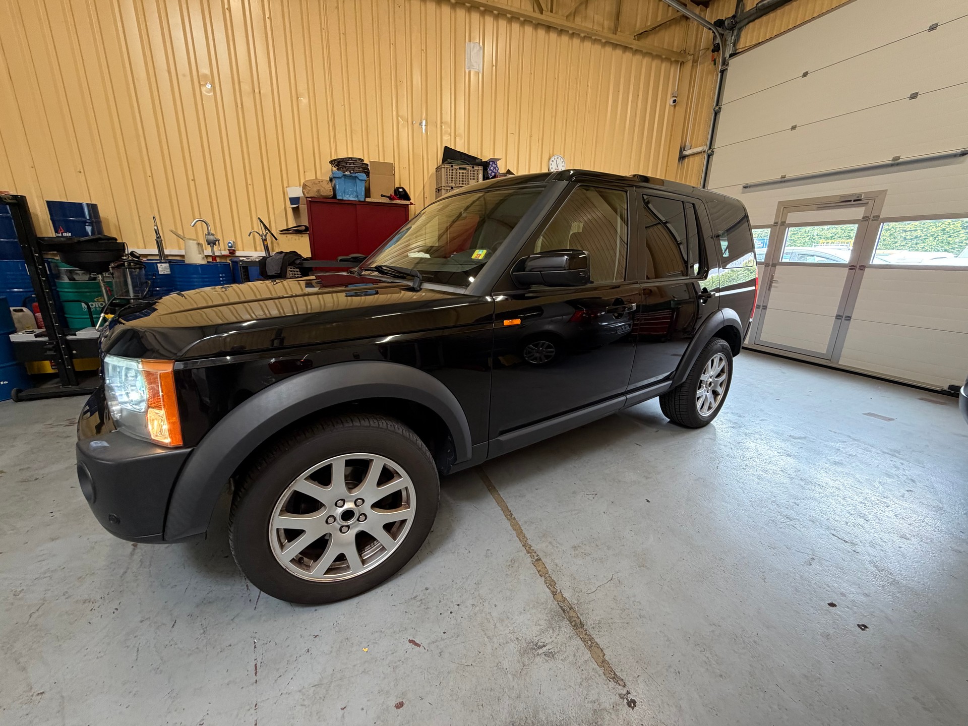 LAND ROVER Discovery 2.7d V6 HSE Automatic