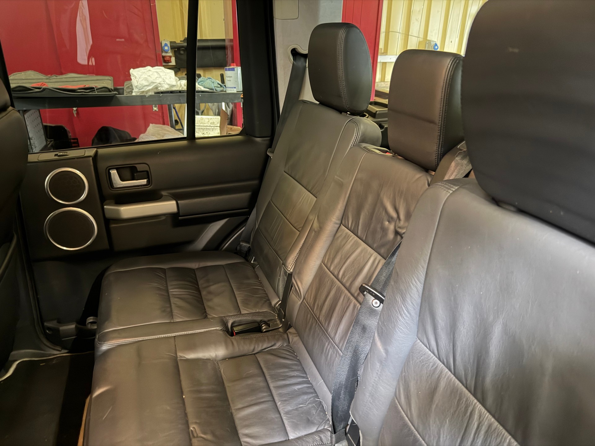 LAND ROVER Discovery 2.7d V6 HSE Automatic-image-14