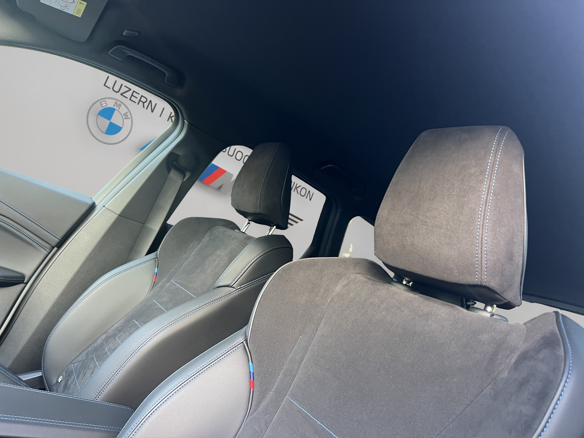 BMW X1 xDrive 20d 48V M Sport-image-12