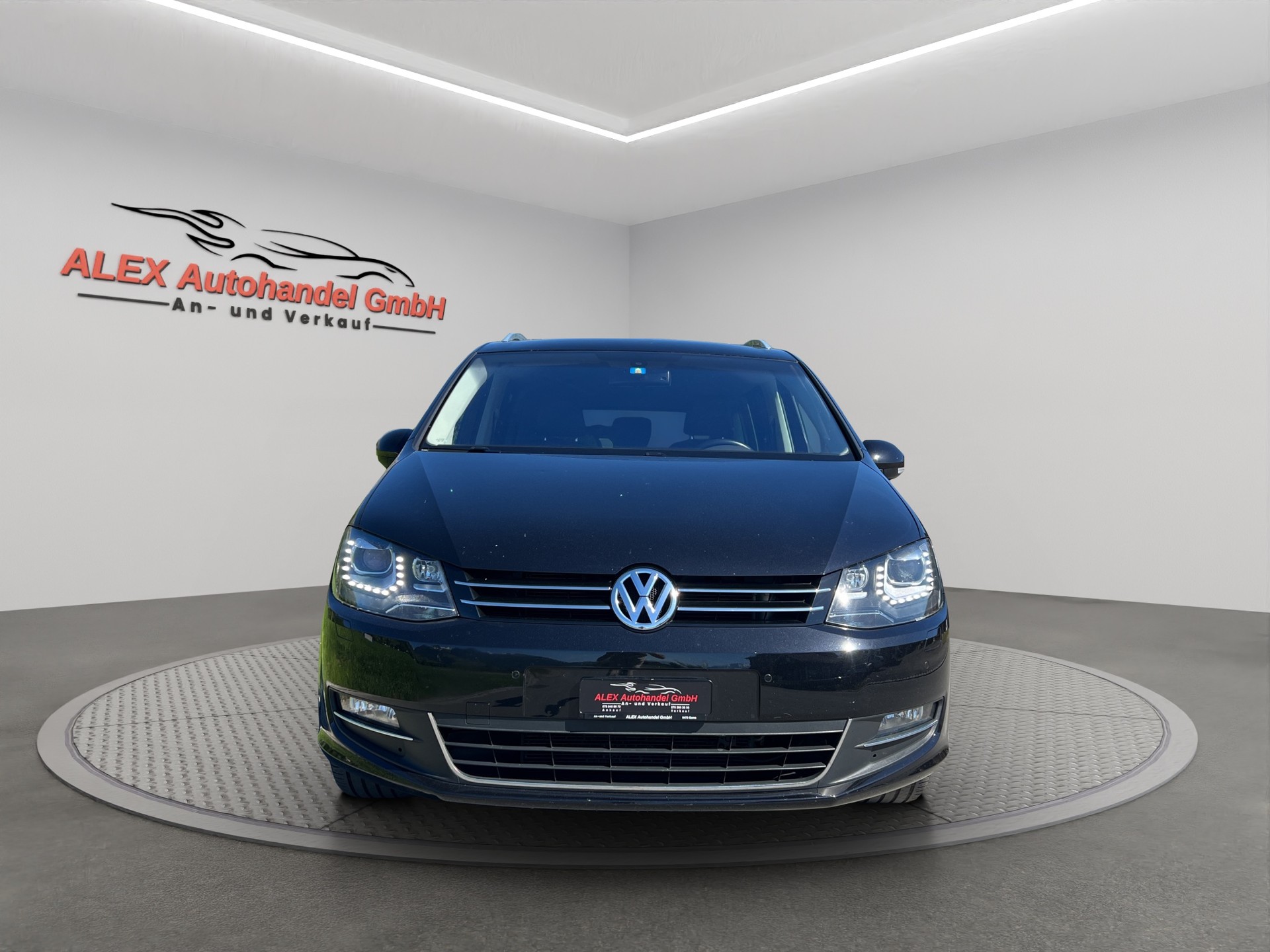 VW Sharan 2.0 TSI Comfortline DSG-image-7