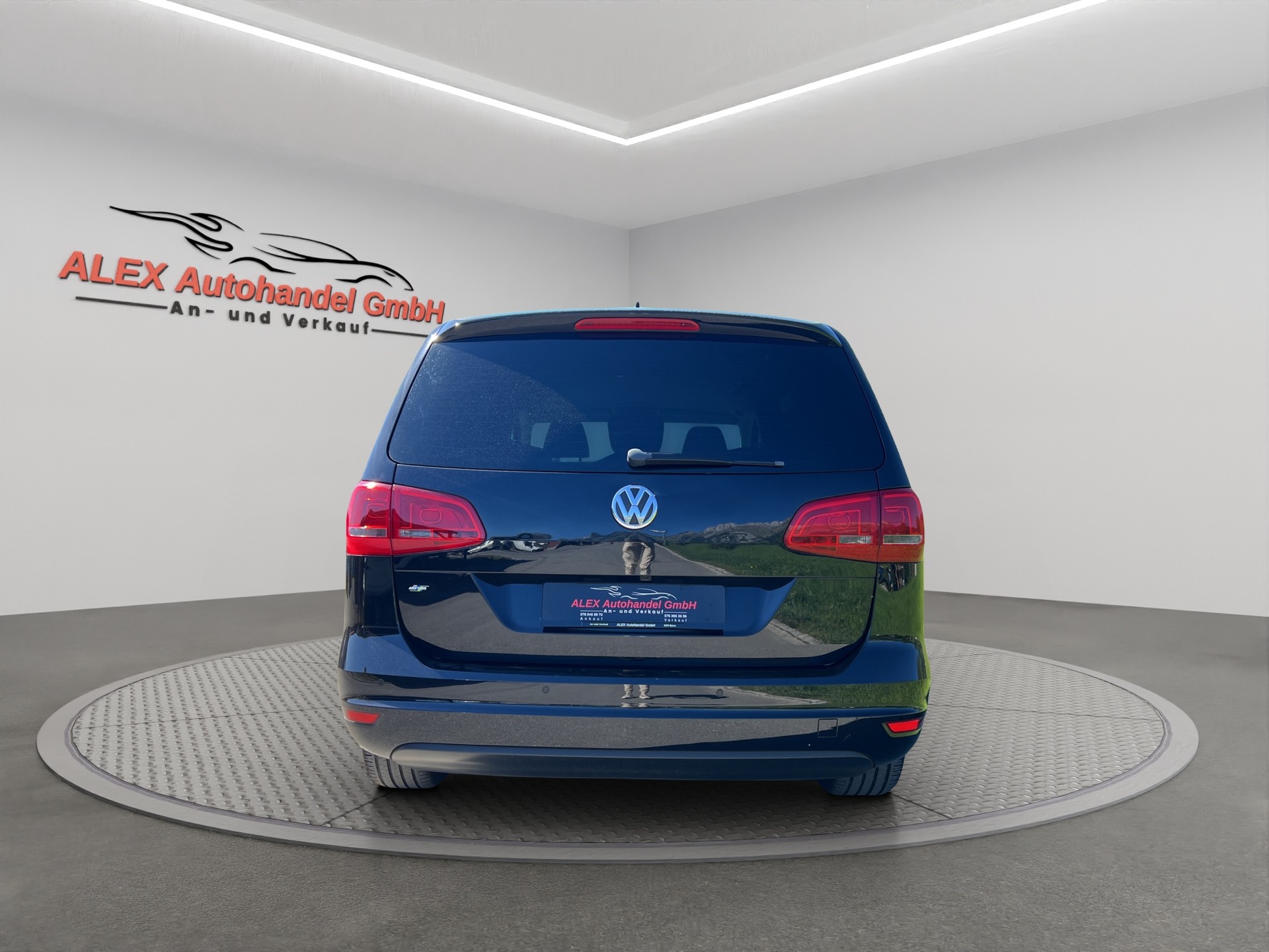 VW Sharan 2.0 TSI Comfortline DSG-image-3