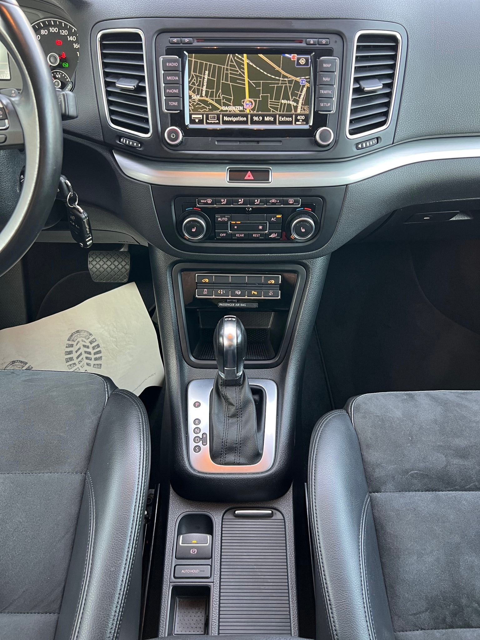 VW Sharan 2.0 TSI Comfortline DSG-image-13
