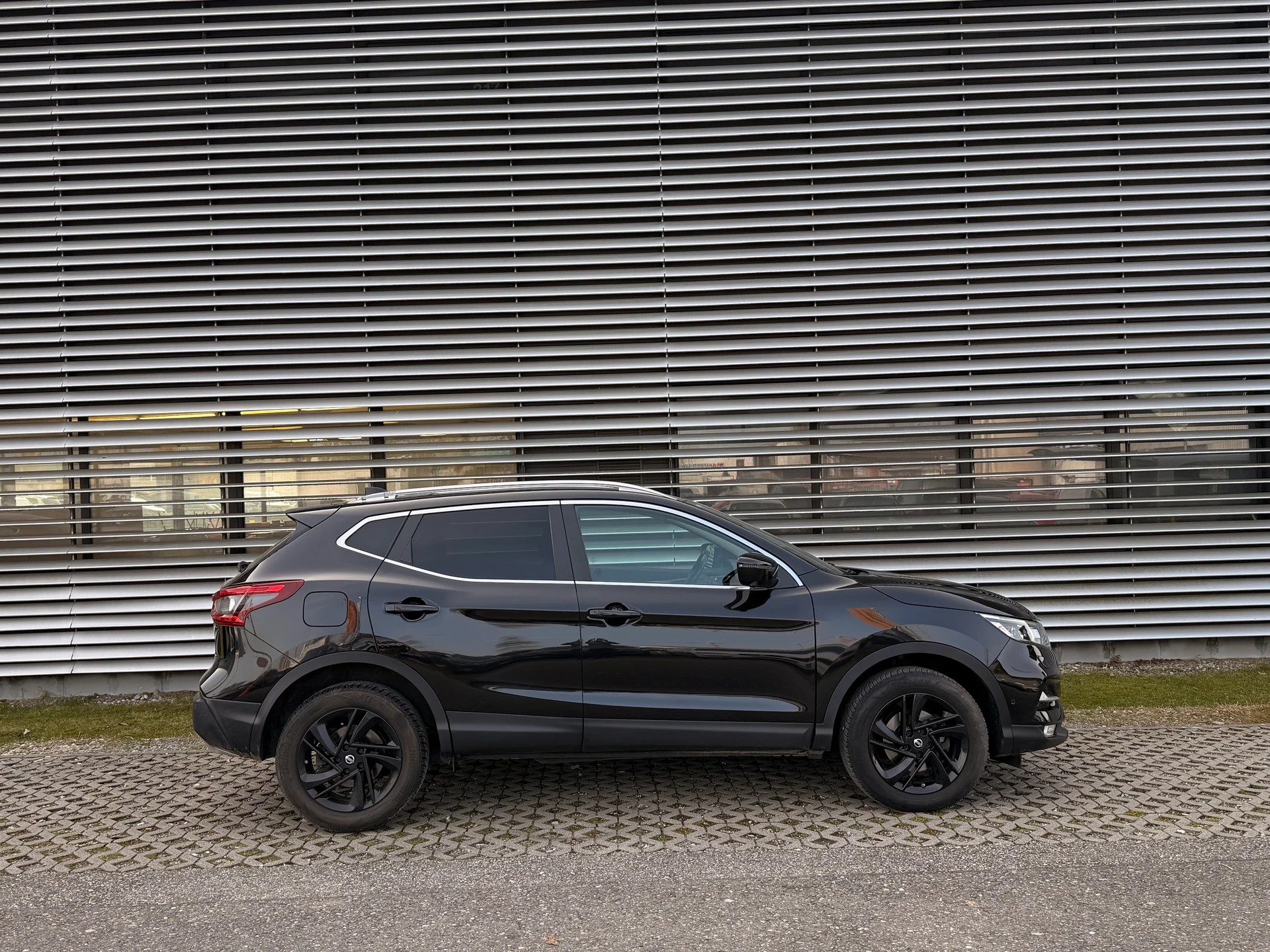 NISSAN Qashqai 1.6 dCi tekna+ Xtronic CVT-image-10