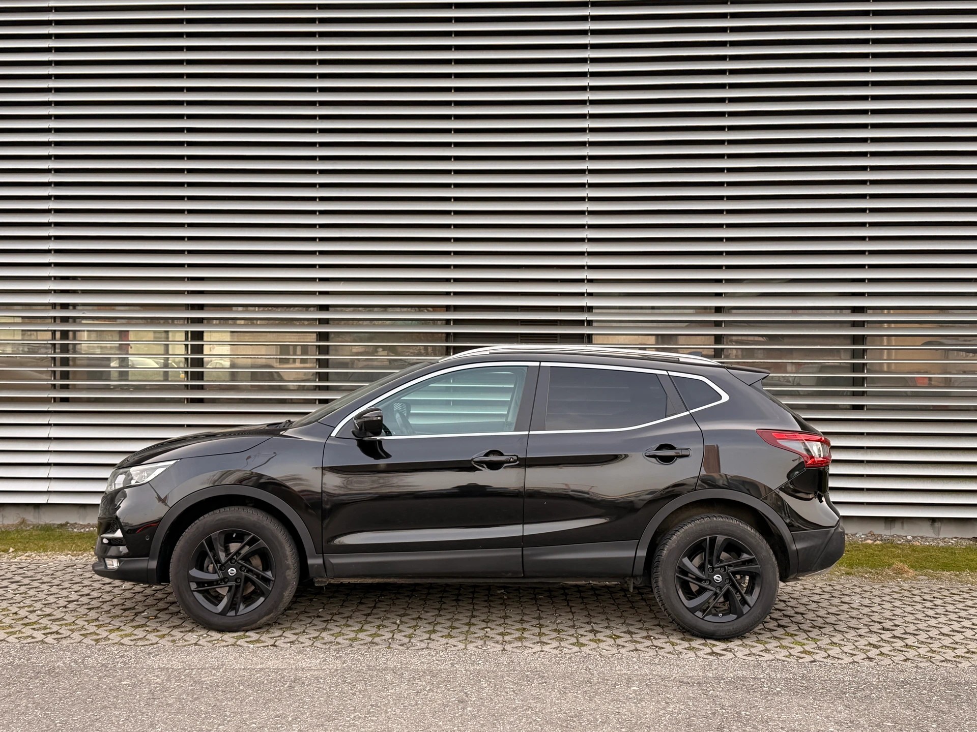 NISSAN Qashqai 1.6 dCi tekna+ Xtronic CVT-image-12