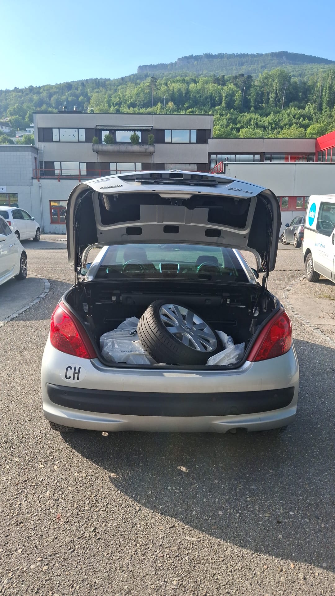 PEUGEOT 207 CC 1.6 16V Platinium Edition Automatic-image-11