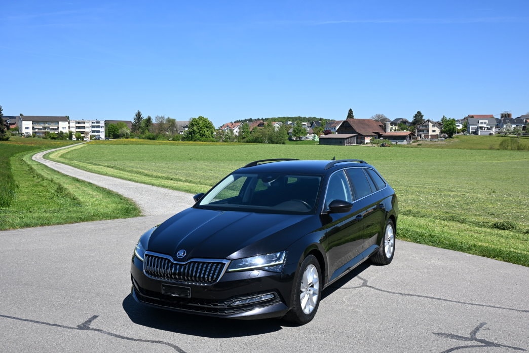 SKODA Superb Combi 2.0 TDi Ambition DSG
