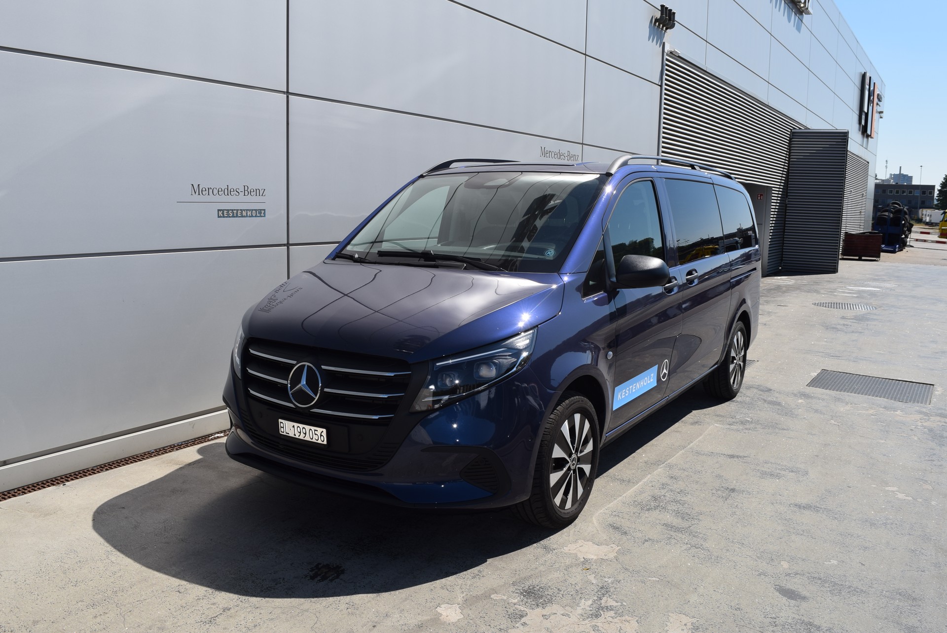 MERCEDES-BENZ Vito 116 CDI Lang Tourer 9G-Tronic 4M Select