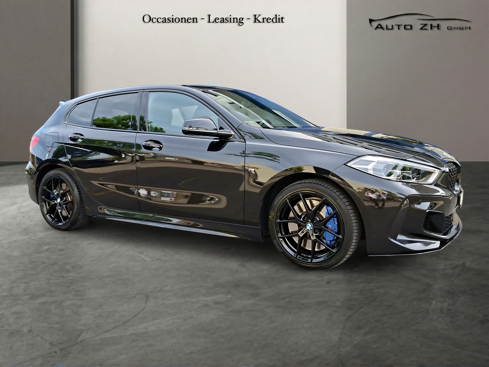 BMW M135i xDrive Steptronic-image-2