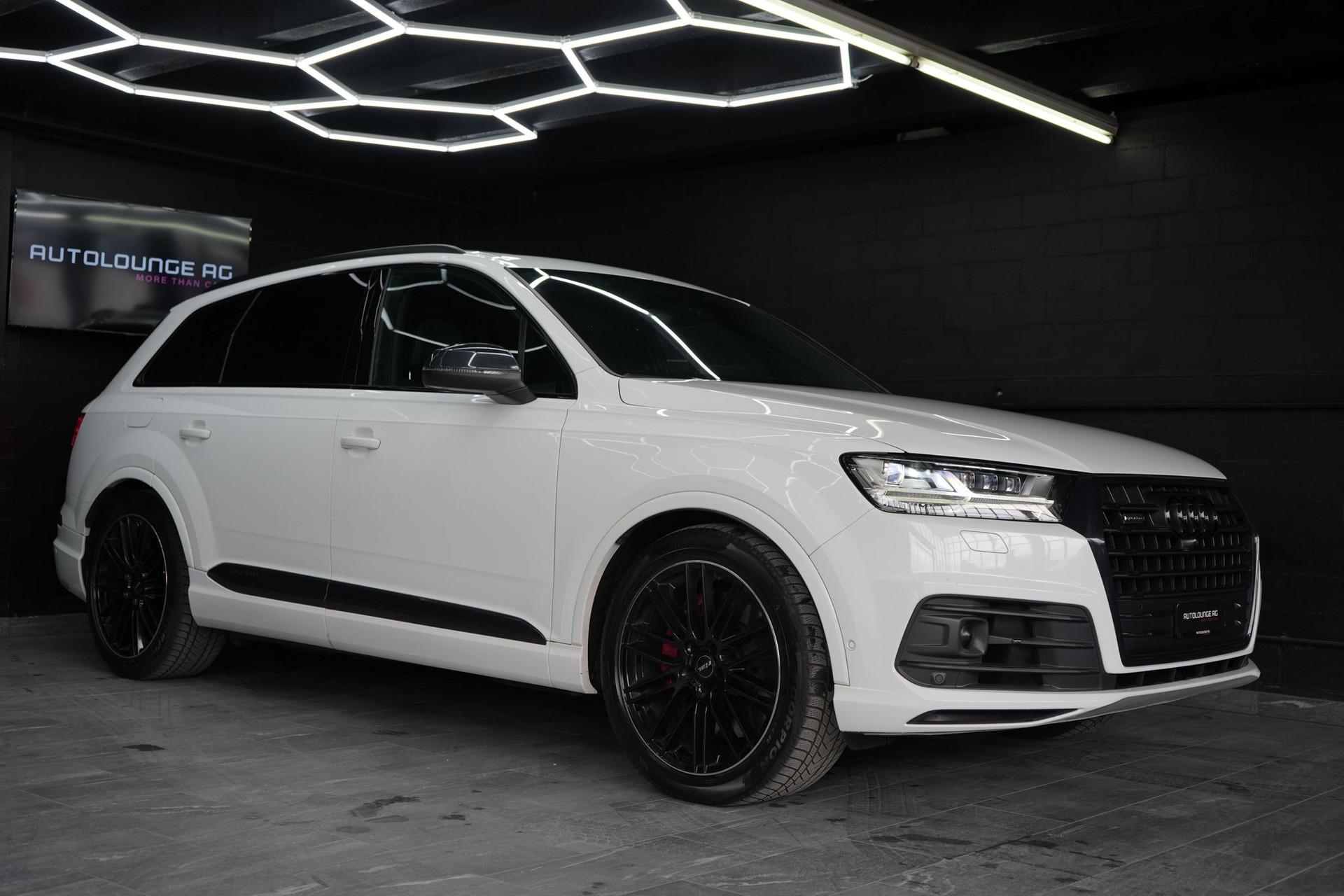 AUDI SQ7 4.0 TDI quattro tiptronic-showroom-element-2