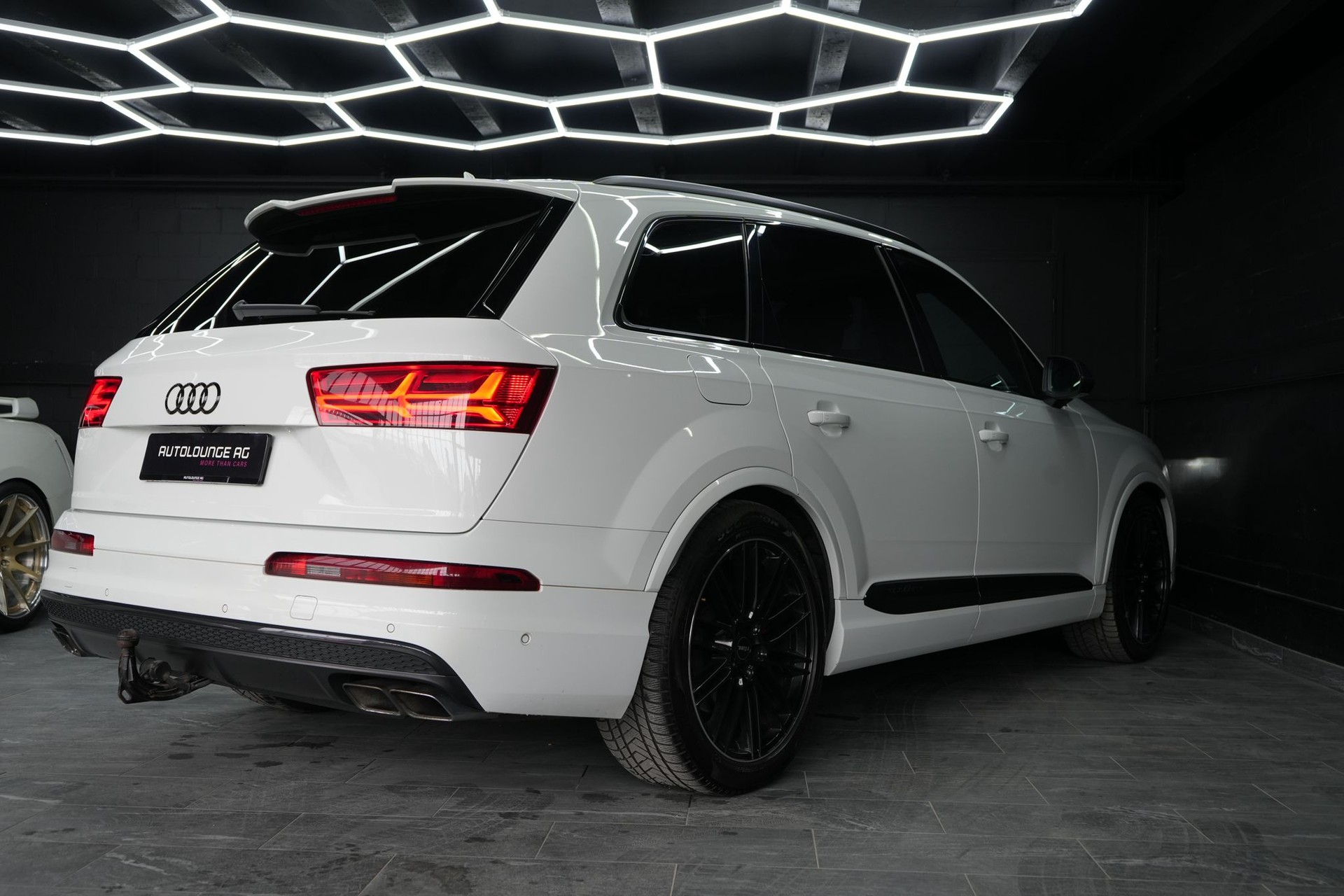 AUDI SQ7 4.0 TDI quattro tiptronic-showroom-element-3