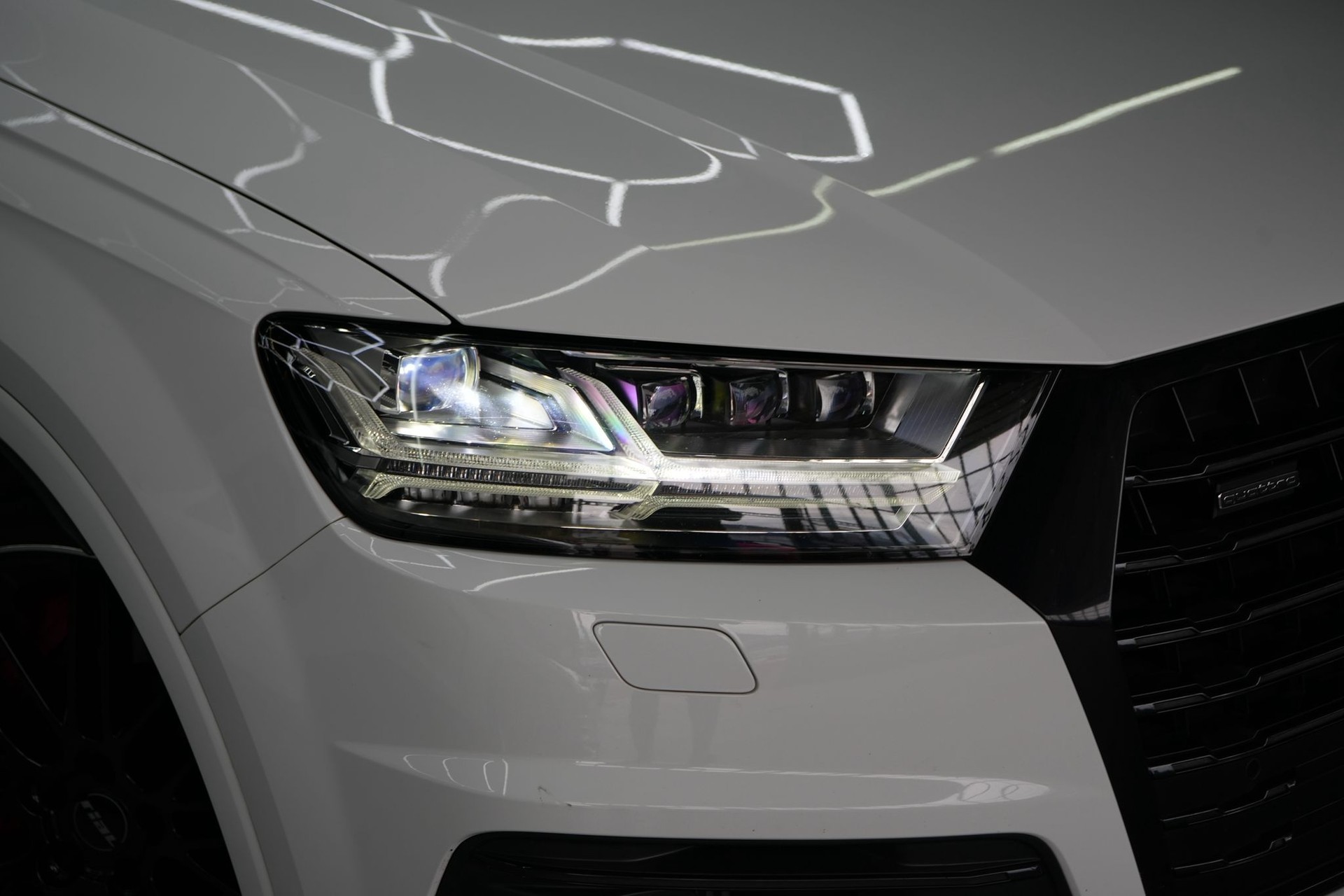 AUDI SQ7 4.0 TDI quattro tiptronic-image-5