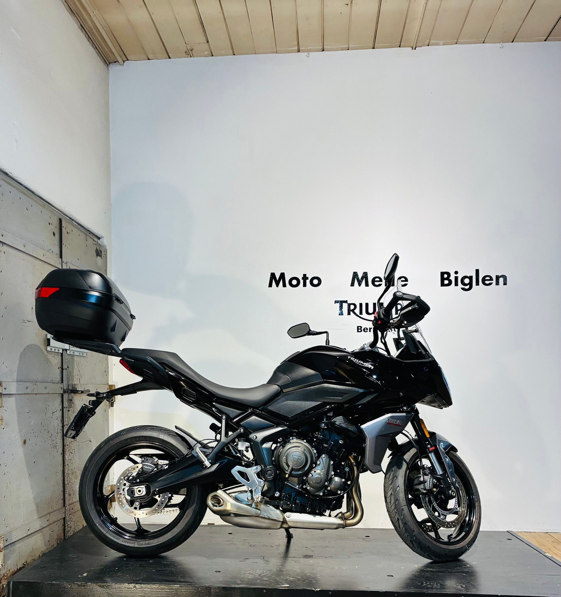 TRIUMPH Trident 660-image-6