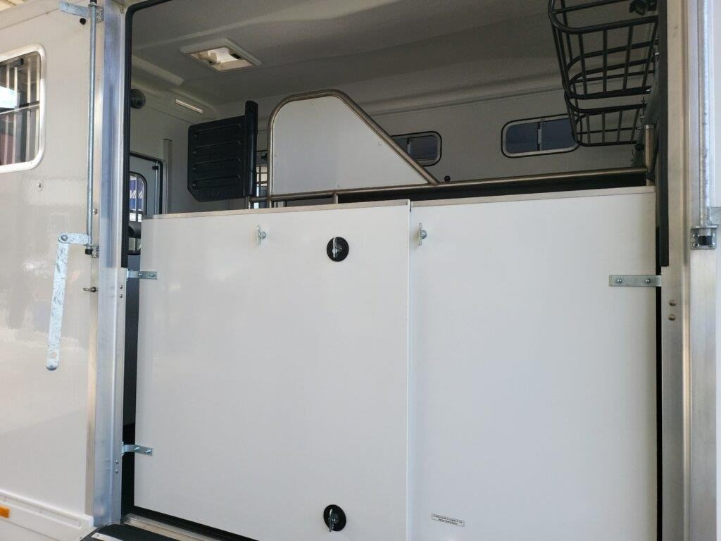 EQUI-TREK Day Treka Excel 3000KG-showroom-element-3
