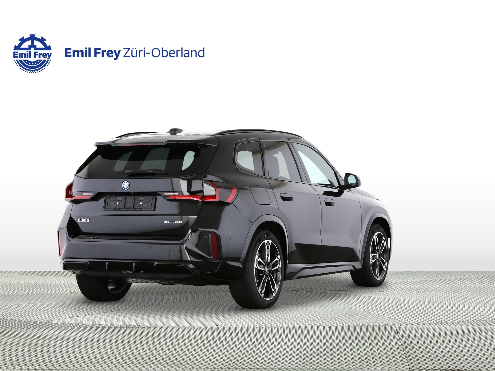 BMW iX1 30 xDrive-showroom-element-2