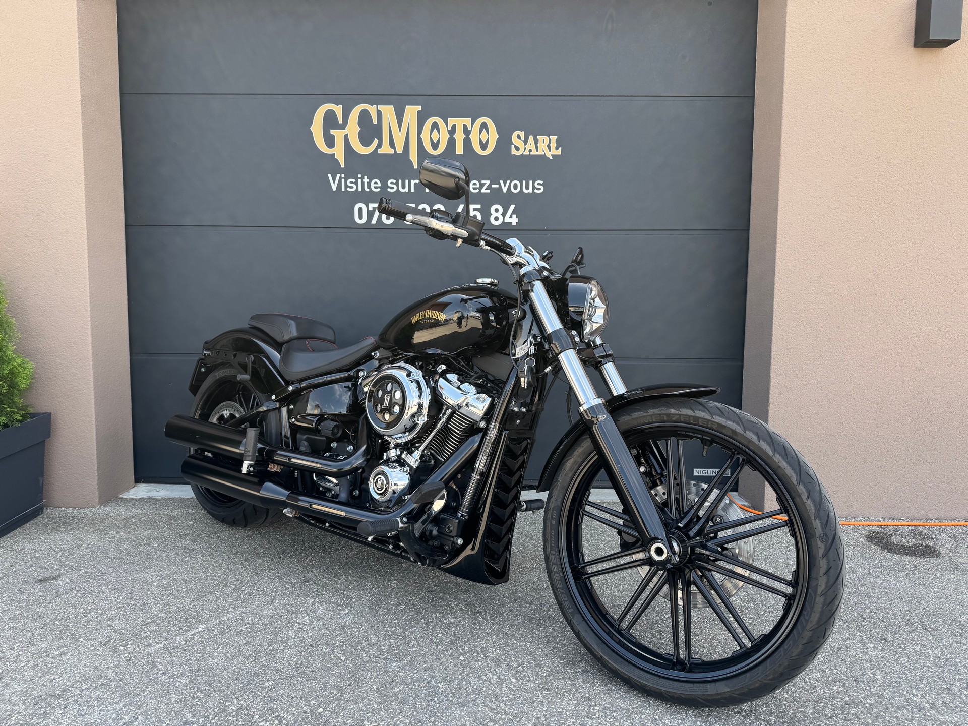 HARLEY-DAVIDSON FXBR Breakout 107 ABS (35kW)-image-1