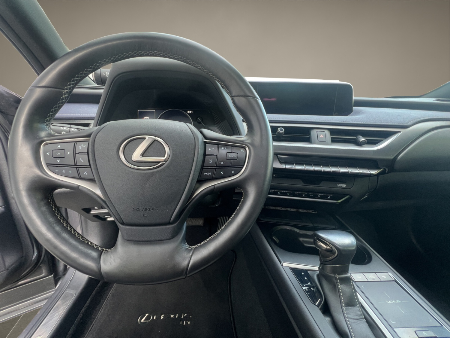 LEXUS UX 250h Excellence-image-15