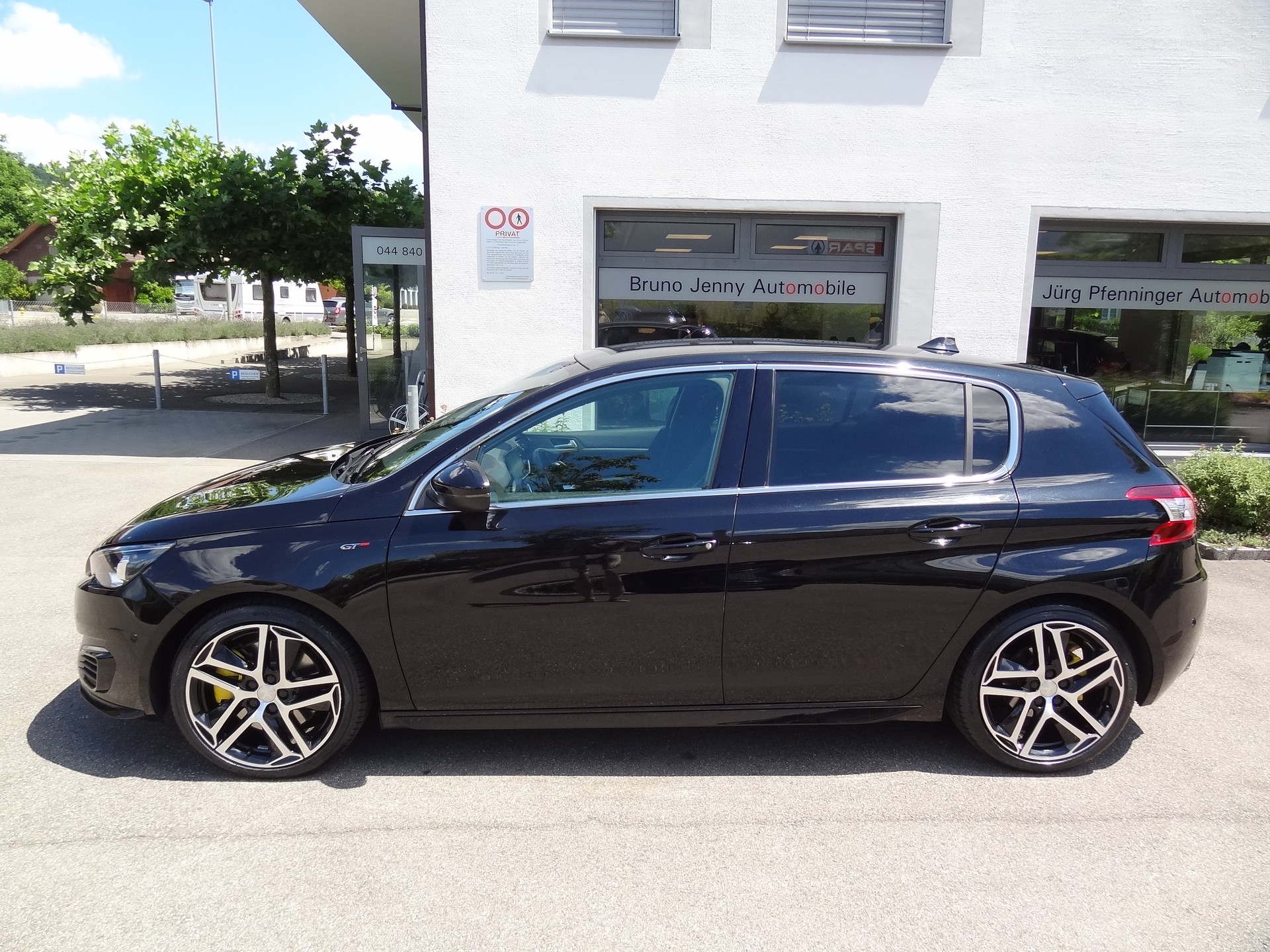 PEUGEOT 308 2.0 BlueHDI GT Automatic-showroom-element-1