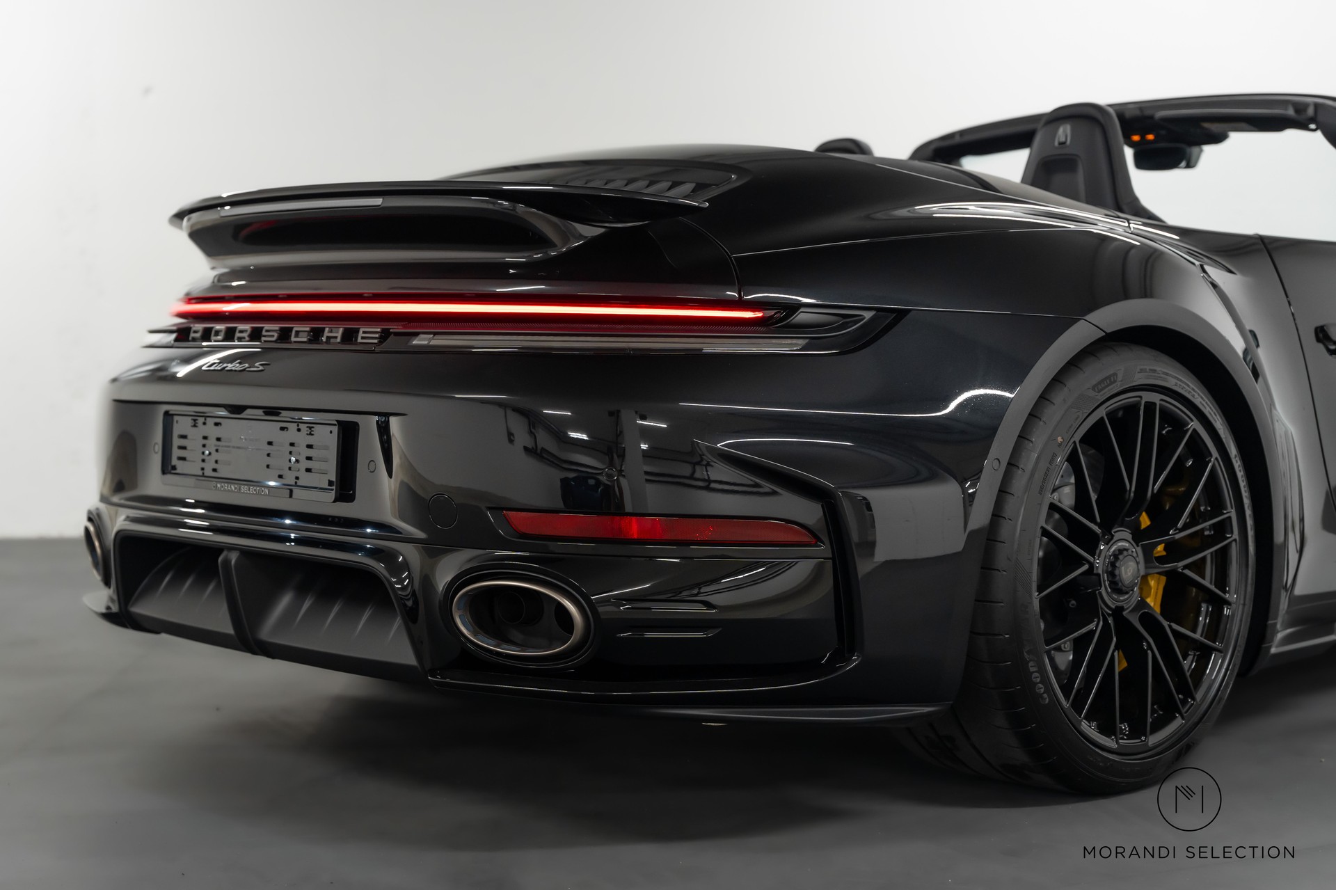 PORSCHE 911 Cabriolet 3.6 Turbo S PDK-image-5