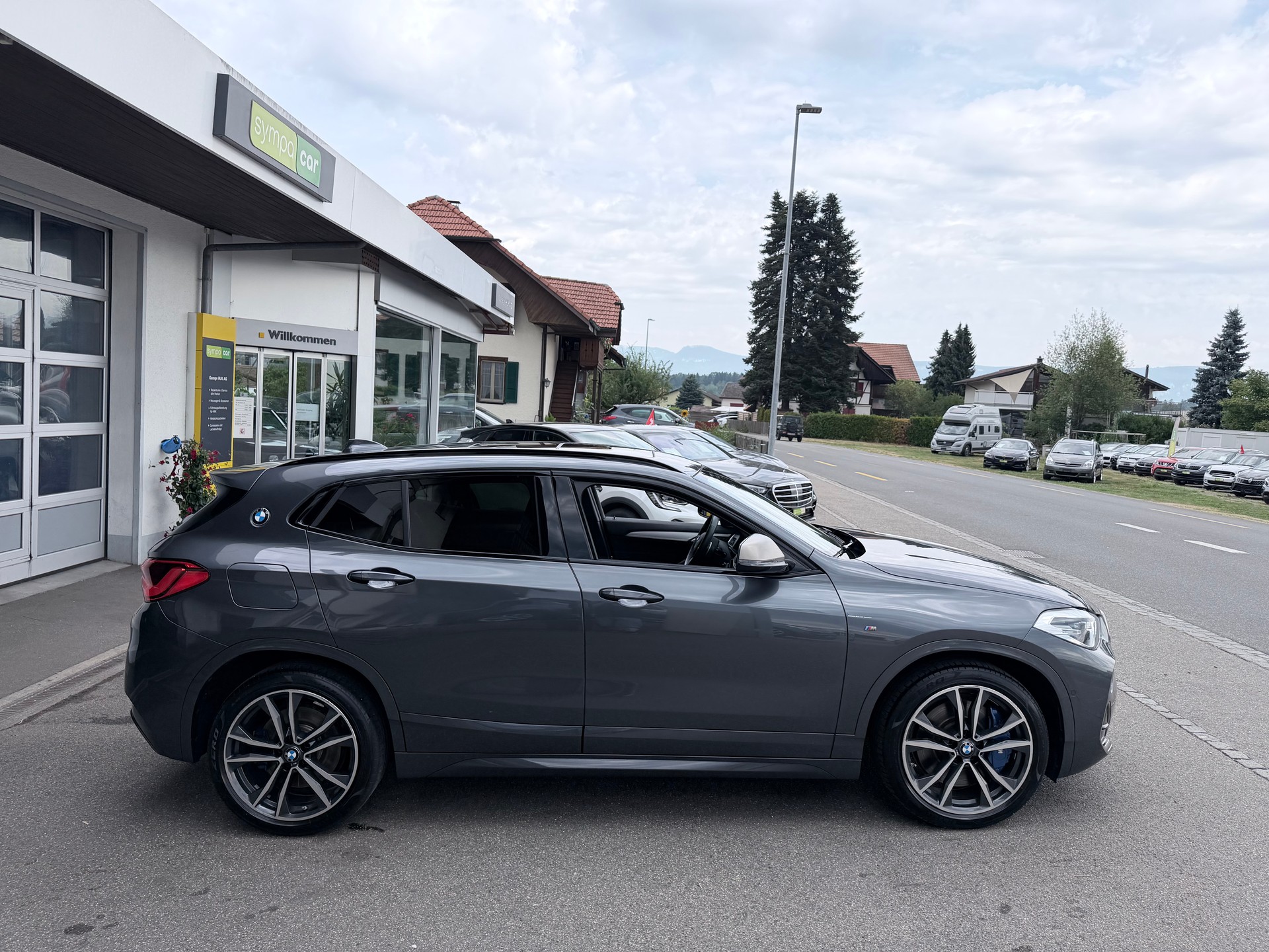 BMW X2 M35i Steptronic+++TOP AUSTATTUNG+++PANORAMA+++(CH)-showroom-element-3