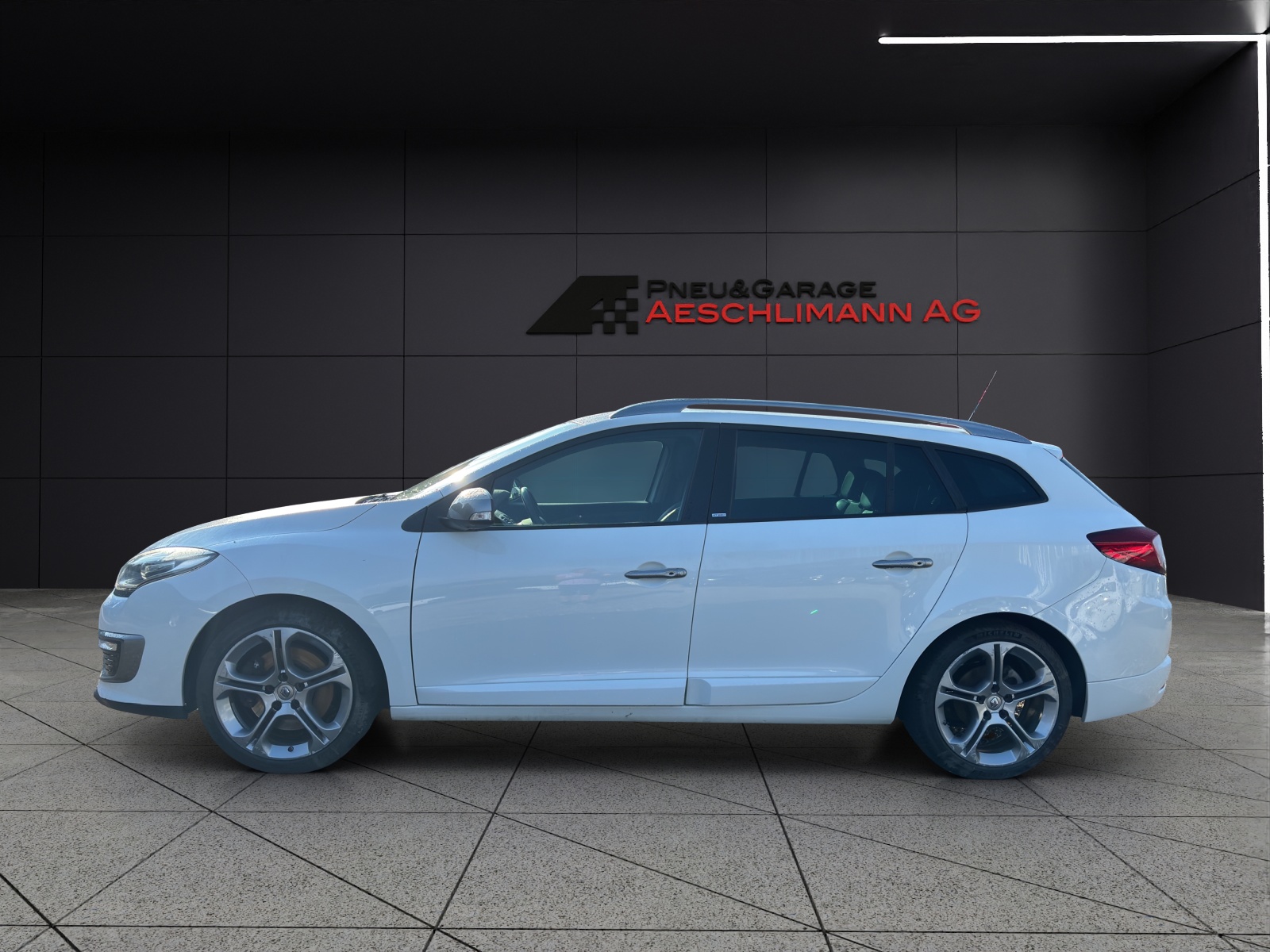 RENAULT Mégane Grandtour 2.0 16V Turbo GT-showroom-element-2