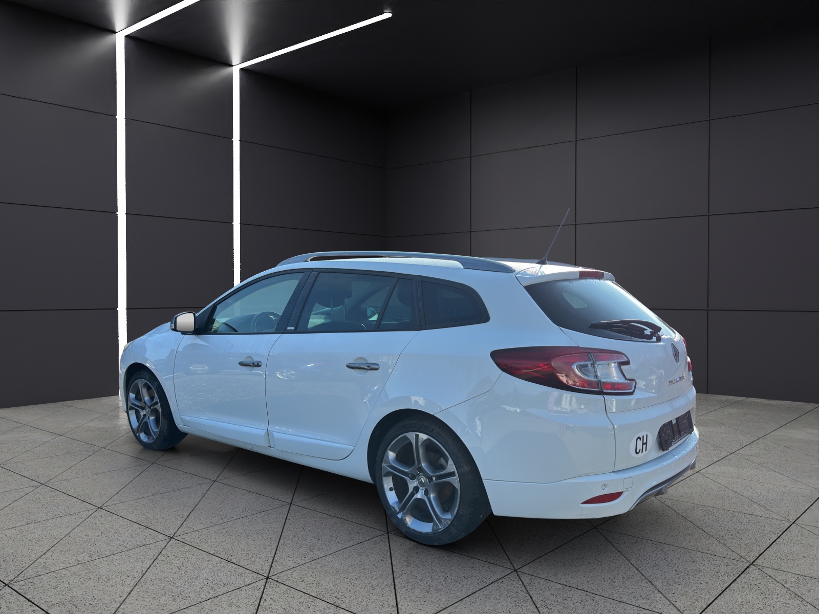 RENAULT Mégane Grandtour 2.0 16V Turbo GT-showroom-element-3