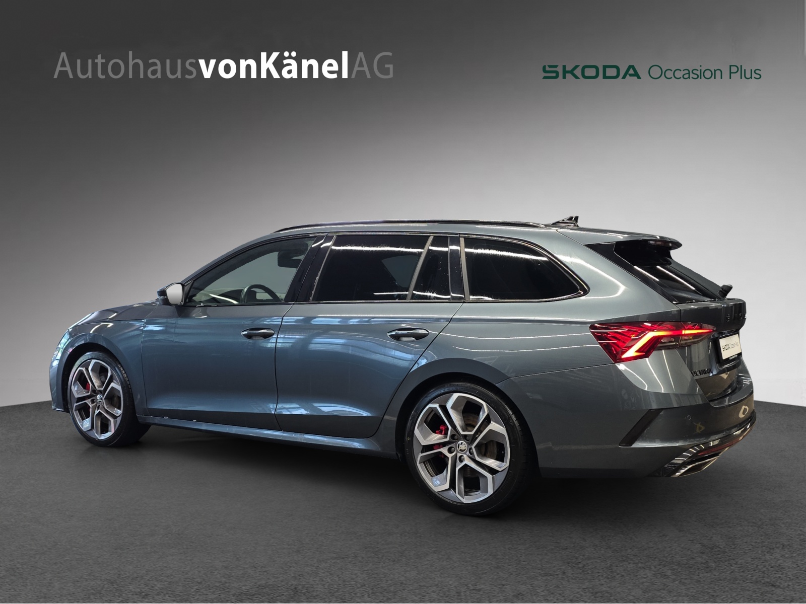 SKODA Octavia Combi 2.0 TSI DSG RS-showroom-element-2