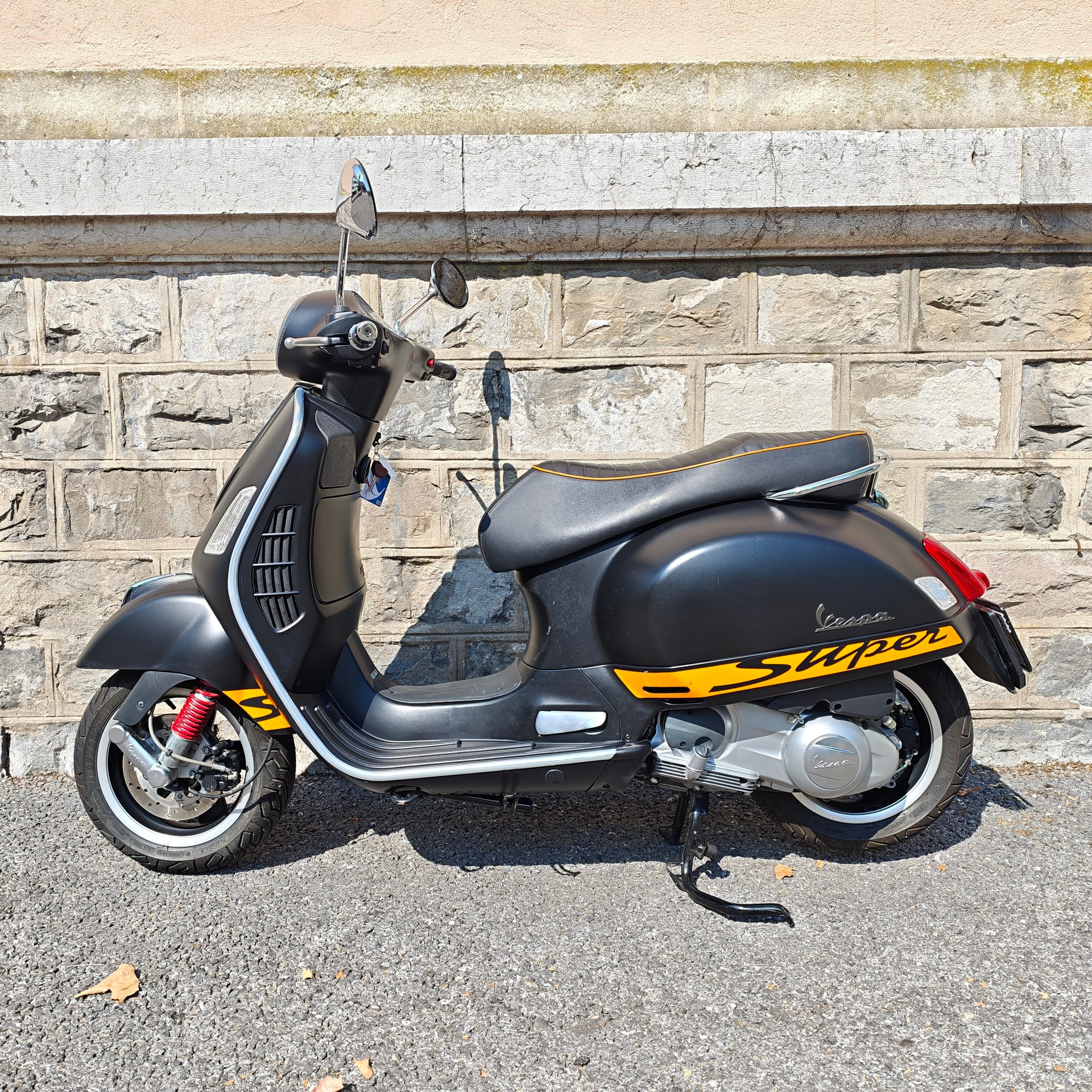 PIAGGIO Vespa GTS Super 300 i.e Sport-image-2