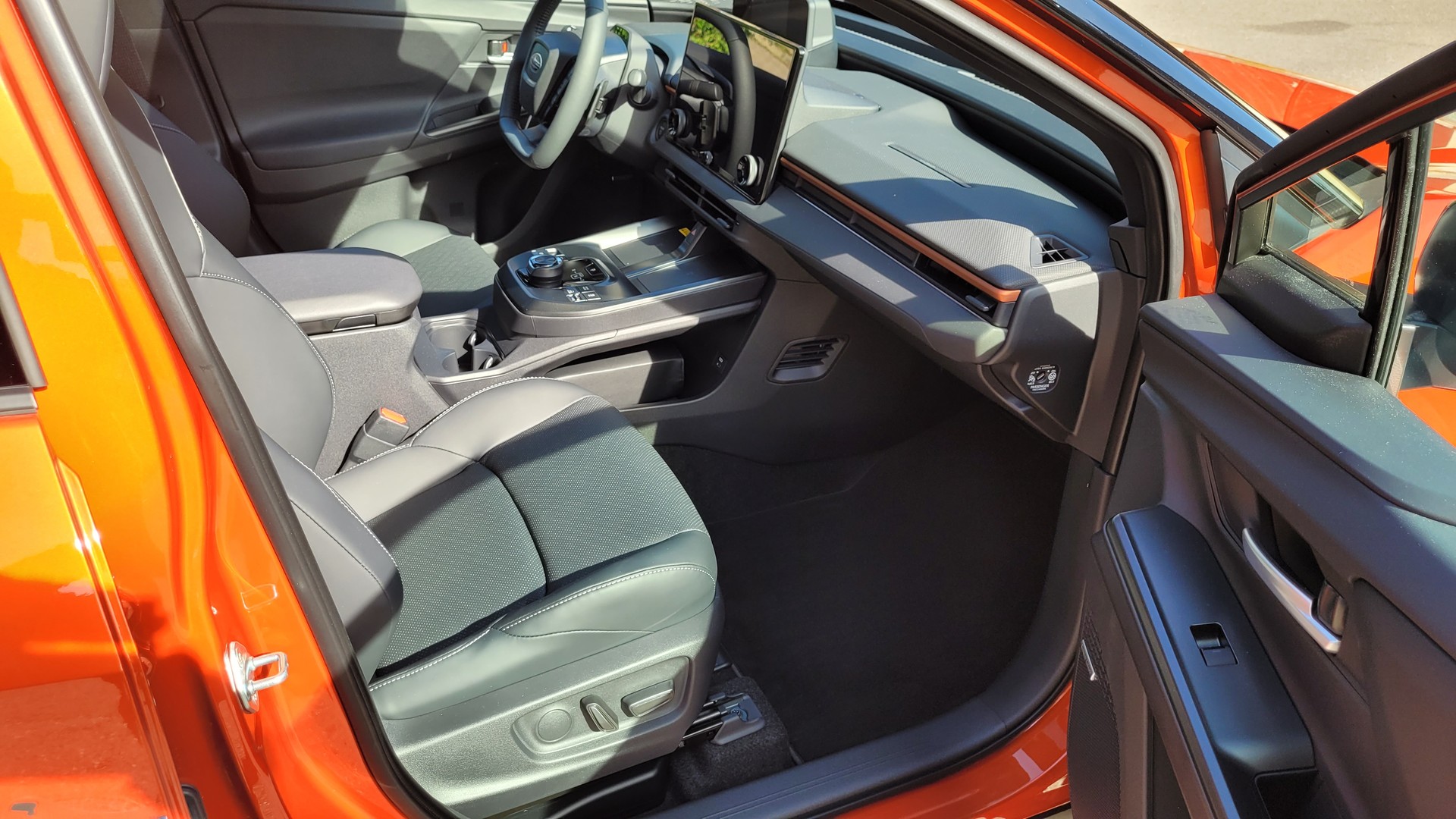 SUBARU Uncharted eV Luxury 77 kWh AWD-image-19
