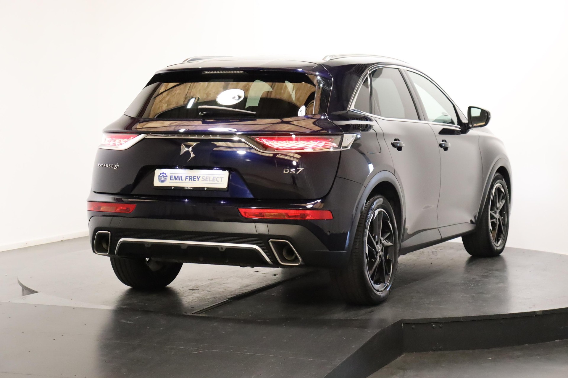 DS AUTOMOBILES 7 Crossback 1.6 E-Tense Be Chic 4x4-showroom-element-3