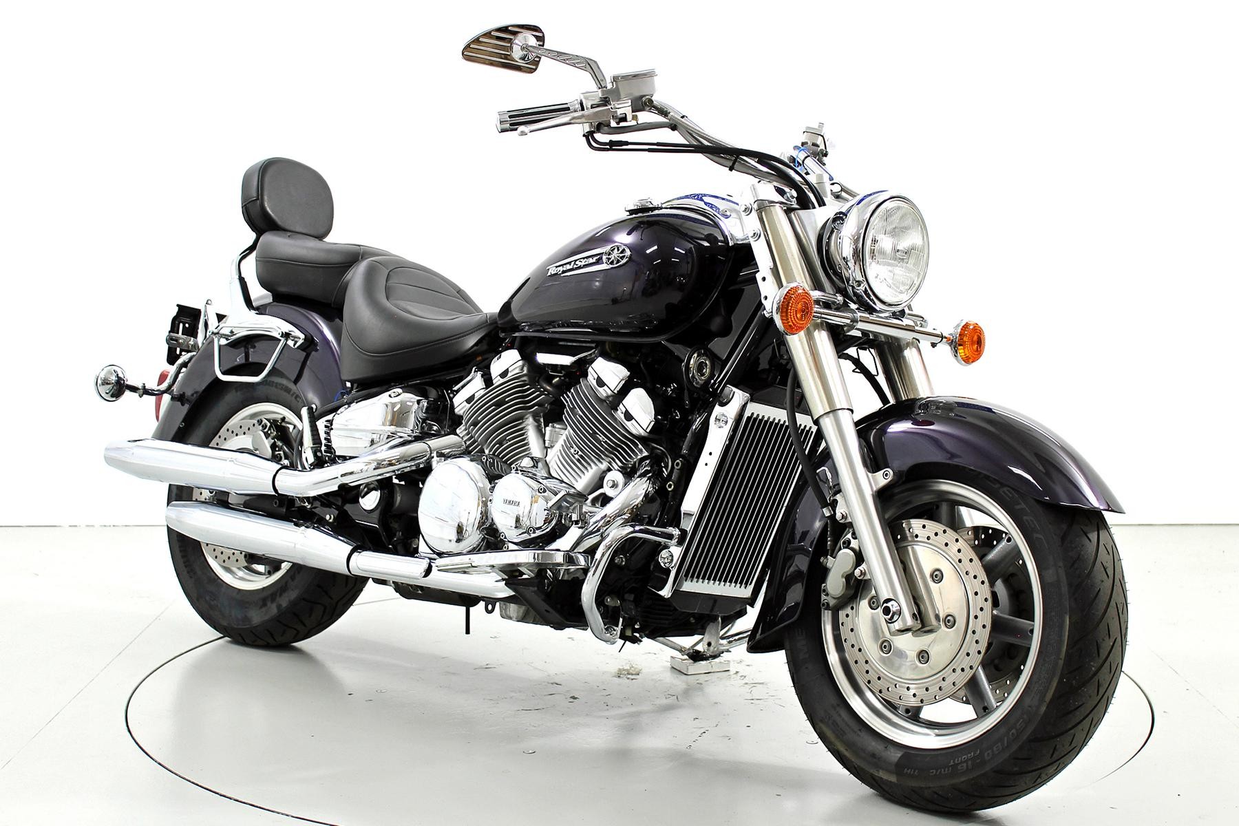 YAMAHA XVZ 1300-image-1